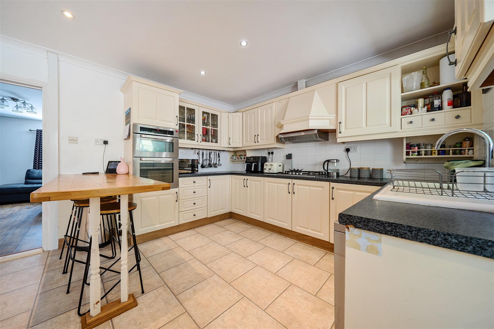 Yr Allt, Llangennech, Llanelli, SA14 8YU